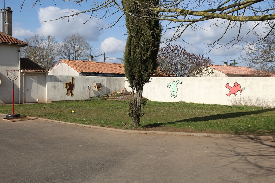 Ecole Verrines Védrina cour